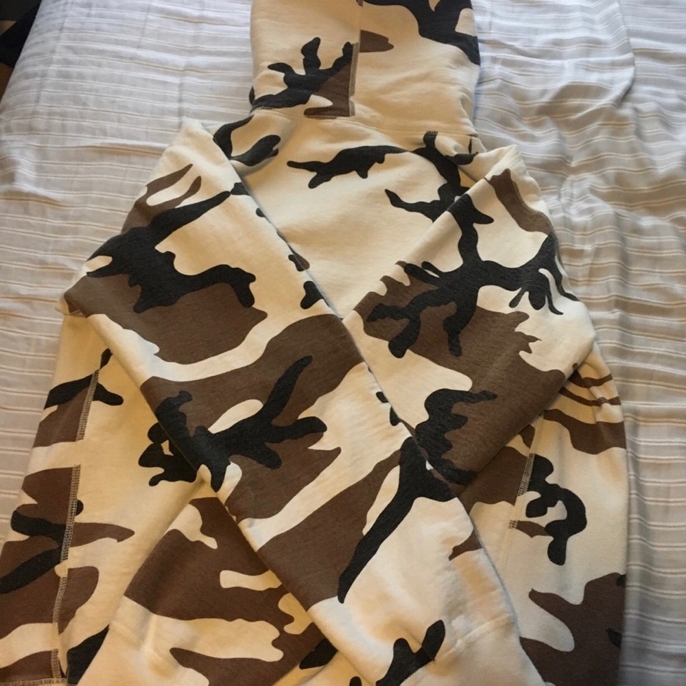 Supreme Camo Box Logo Hoodie - Picture 2 of 6